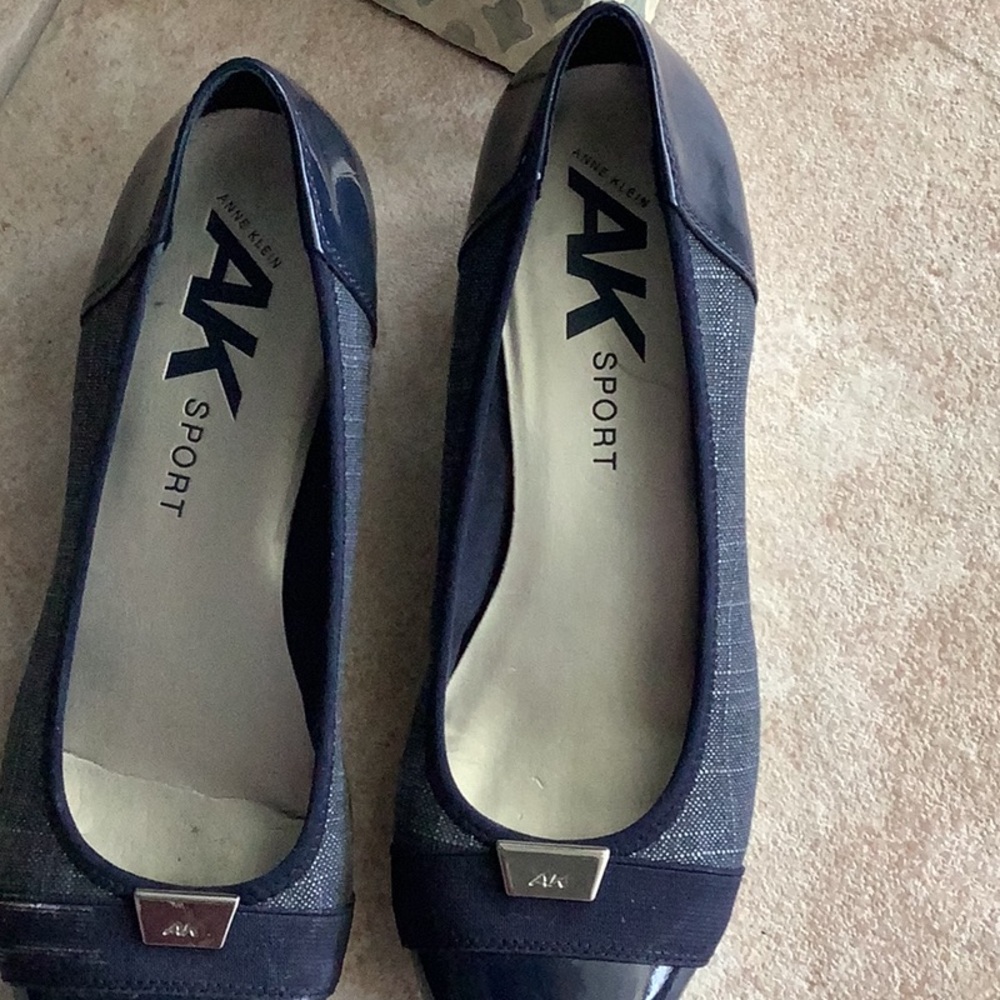 Anne Klein Black Flats with Metal Accent